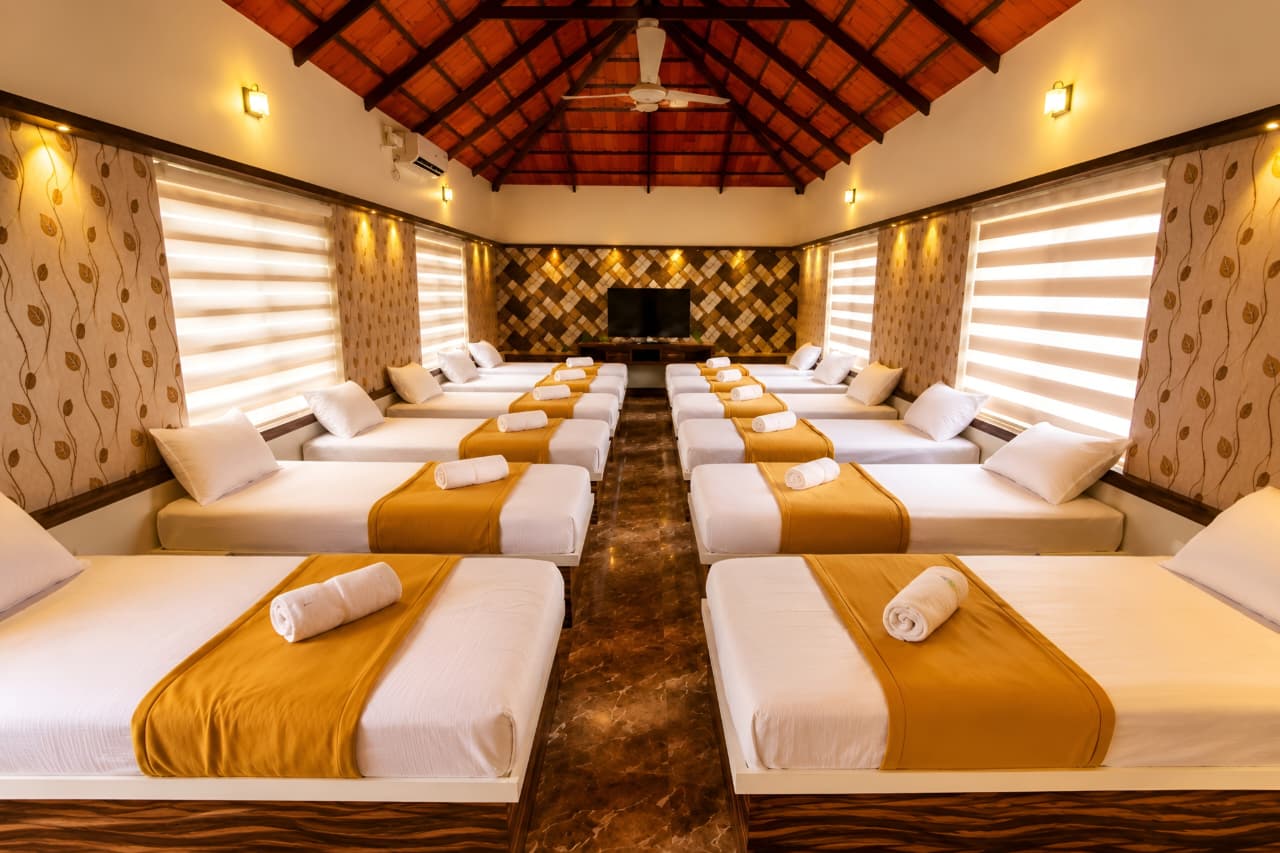 12 Bed AC Hall